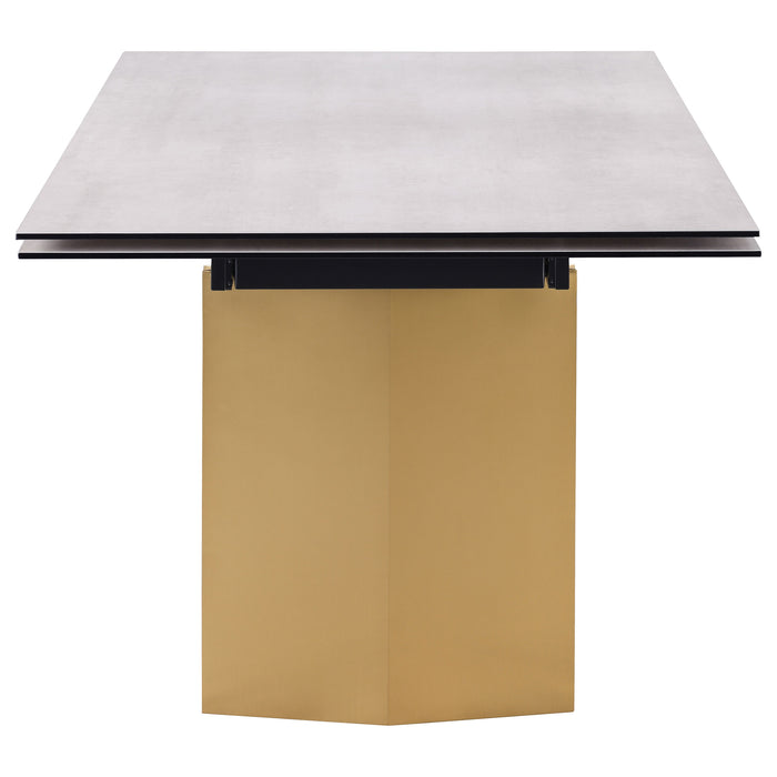 Vesa Dining Tables