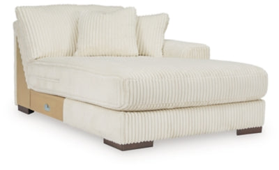 Lindyn Sectional with Chaise - American Home Express Outlet (San Antonio, TX)