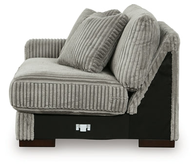 Lindyn Sectional with Chaise - American Home Express Outlet (San Antonio, TX)