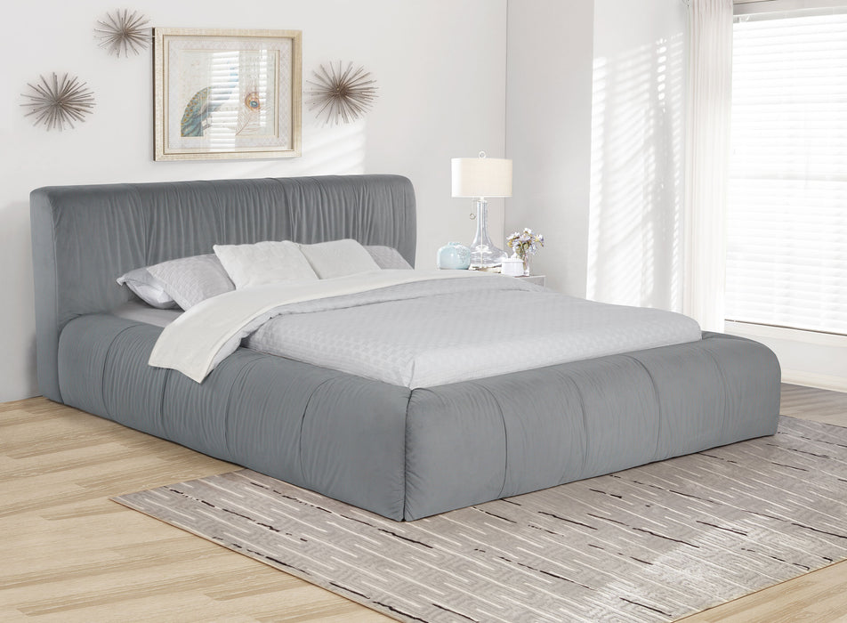 Wilshire Panel Platform Bed - American Home Express Outlet (San Antonio, TX)