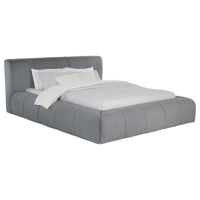 Wilshire Panel Platform Bed - American Home Express Outlet (San Antonio, TX)