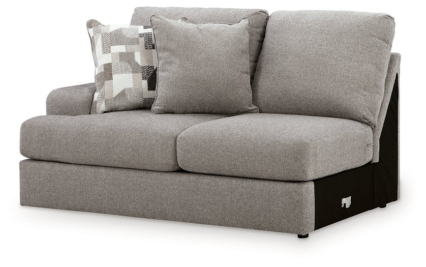 Lindon Sectional with Chaise - American Home Express Outlet (San Antonio, TX)