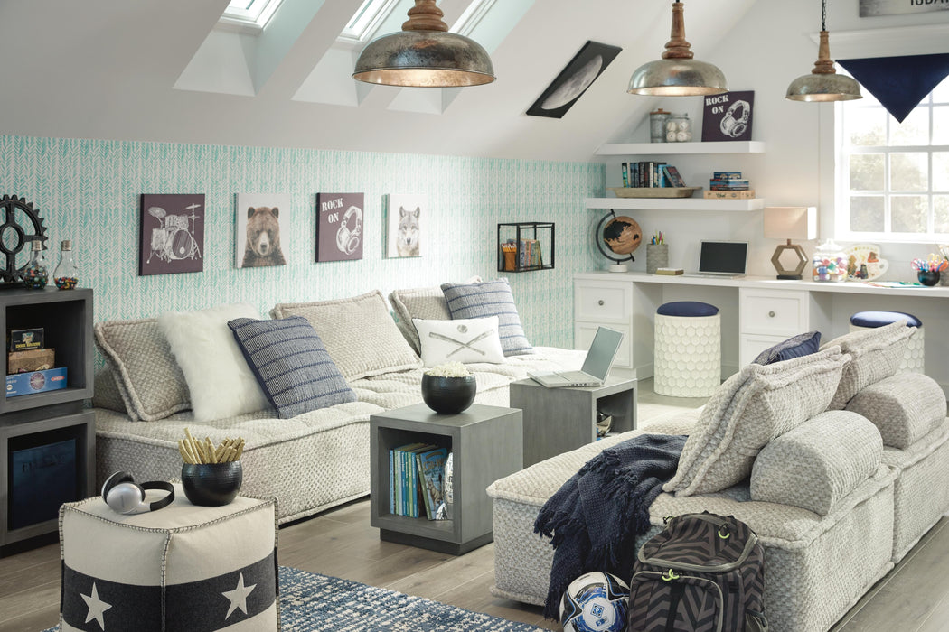 Bales Accent Chair - American Home Express Outlet (San Antonio, TX)