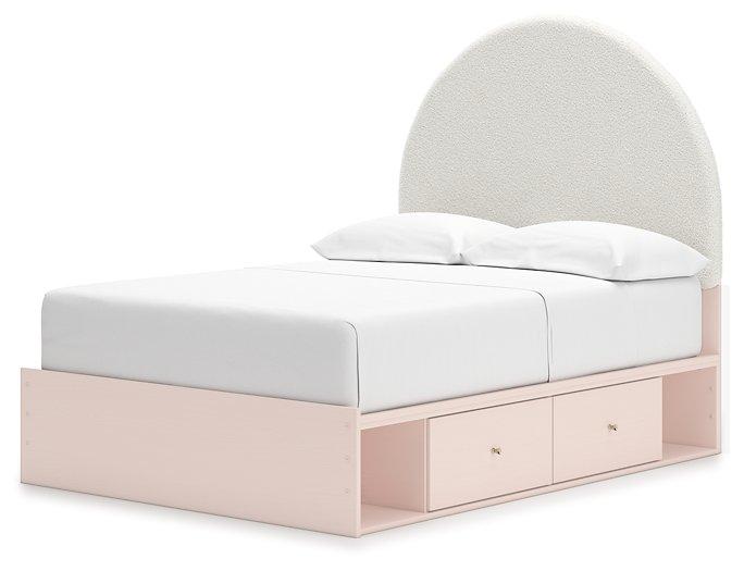 Wistenpine Upholstered Bed with Storage