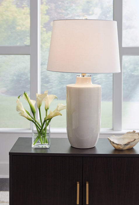 Cylener Table Lamp - American Home Express Outlet (San Antonio, TX)