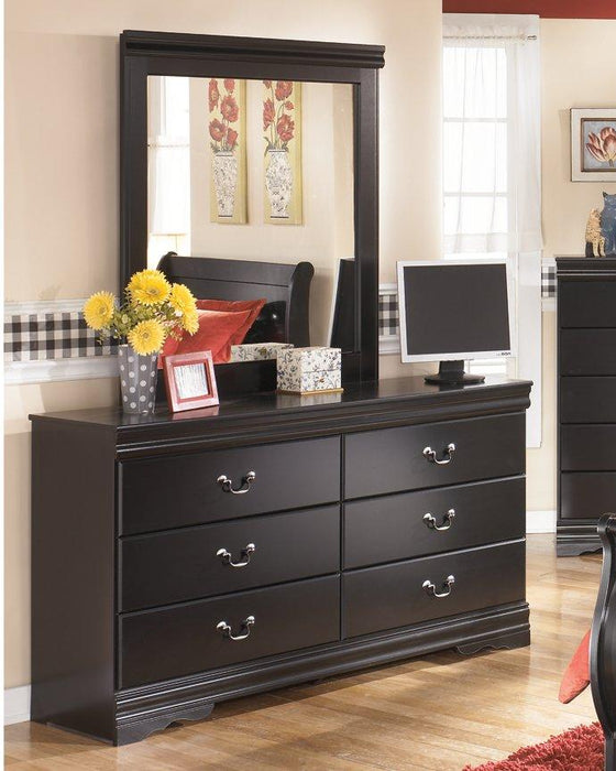 Huey Vineyard Bedroom Set - American Home Express Outlet (San Antonio, TX)