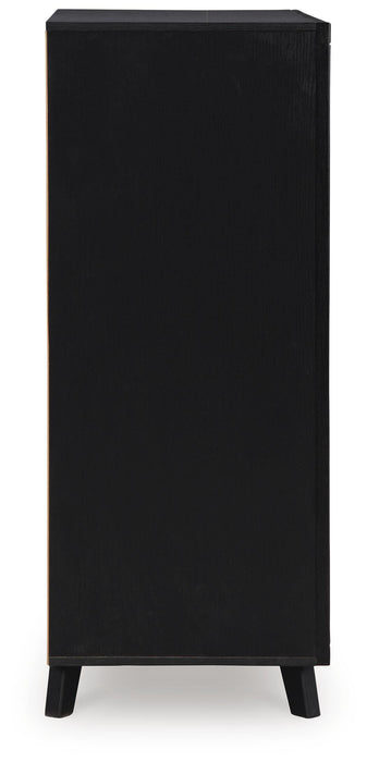 Danziar Wide Chest of Drawers - American Home Express Outlet (San Antonio, TX)
