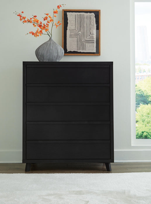 Danziar Wide Chest of Drawers - American Home Express Outlet (San Antonio, TX)