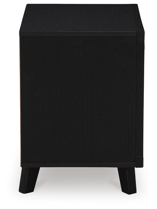 Danziar Bedroom Set - American Home Express Outlet (San Antonio, TX)