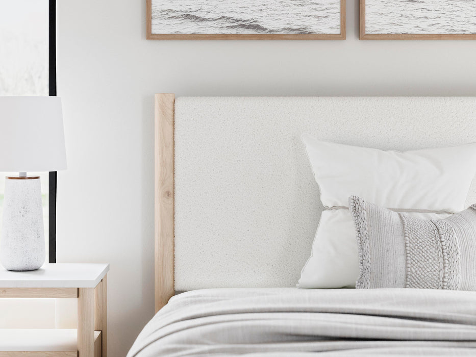Cadmori Upholstered Bed - American Home Express Outlet (San Antonio, TX)