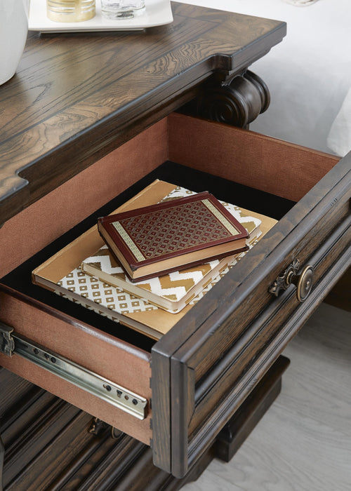 Maylee Bedroom Set - American Home Express Outlet (San Antonio, TX)