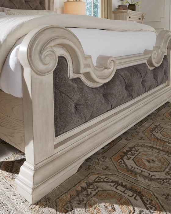Bruchandi Upholstered Bed - American Home Express Outlet (San Antonio, TX)