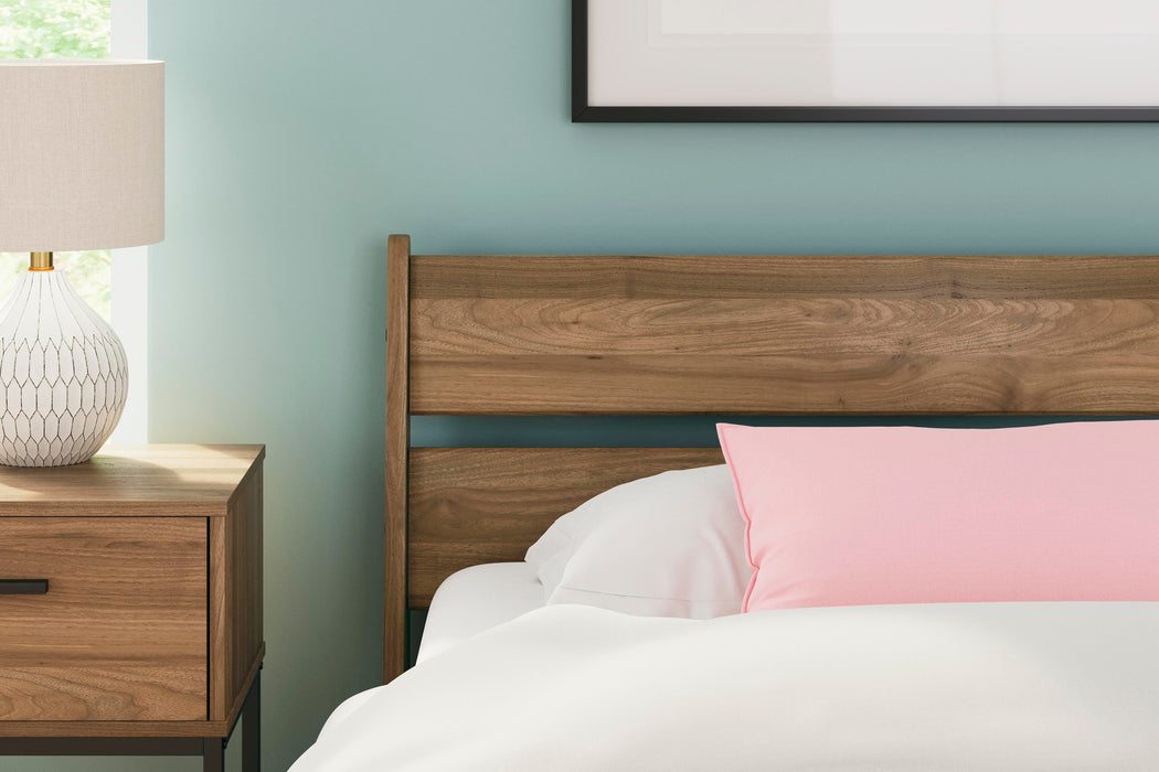 Deanlow Bedroom Package - American Home Express Outlet (San Antonio, TX)