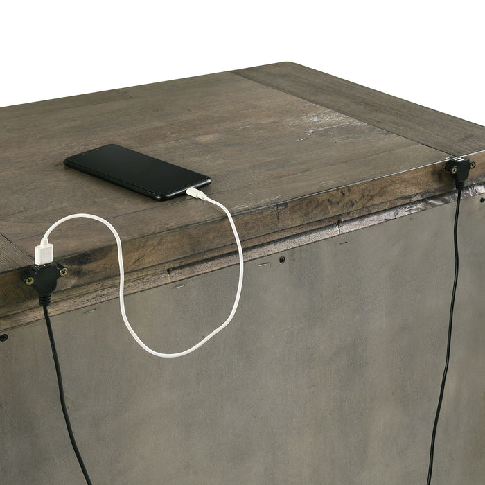 Maverick Panel Bedroom Set