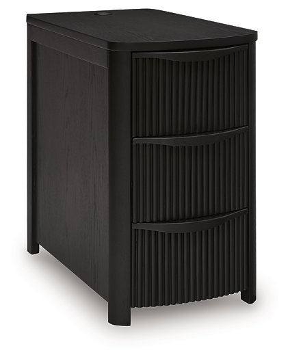 Camdill Chairside End Table - American Home Express Outlet (San Antonio, TX)