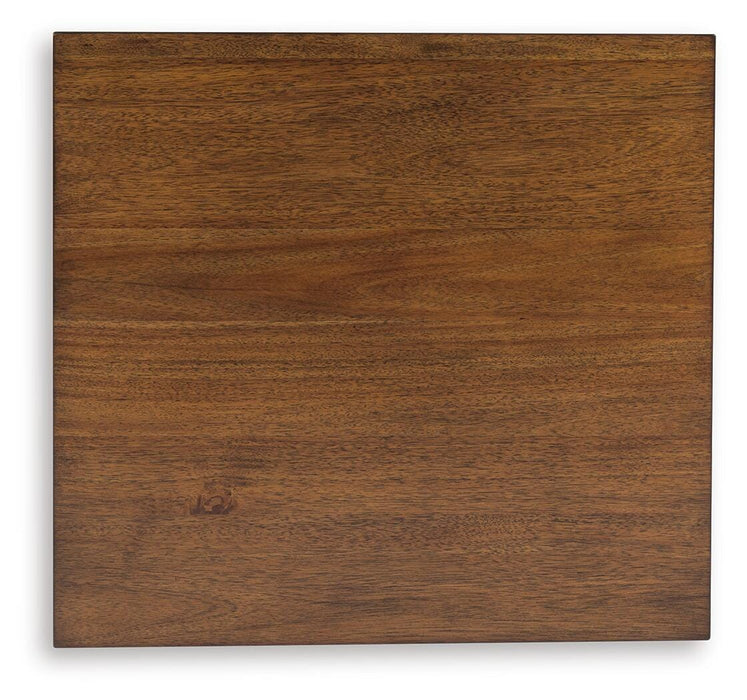 Sturlayne End Table - American Home Express Outlet (San Antonio, TX)