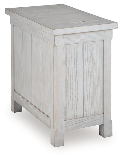 Robbinsdale Chairside End Table - American Home Express Outlet (San Antonio, TX)