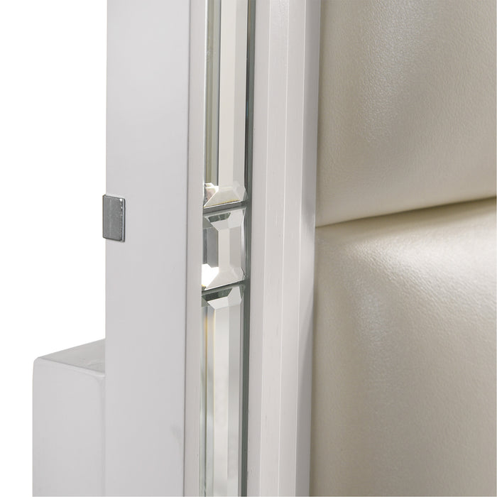 Twenty Nine Storage Bedroom Set - American Home Express Outlet (San Antonio, TX)